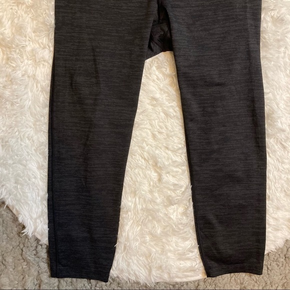 OUTDOOR Voices Move 3/4 Tech Sweat Leggings In Night - Picture 11 of 13